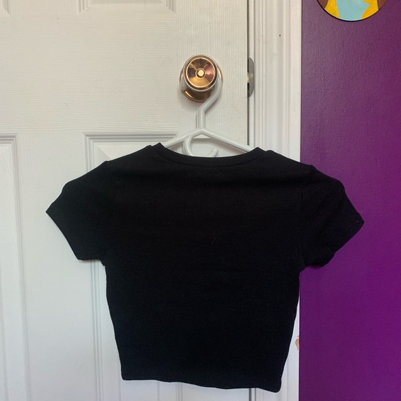 Cute Black garage top🖤 - Picture 6 of 6